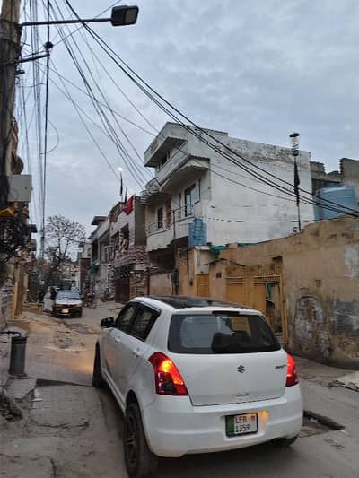 I-10/1 size 29/39 House for sale near double road