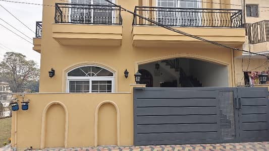 Corner House For Sale Double Storey Location I-10 Man Double Road Location