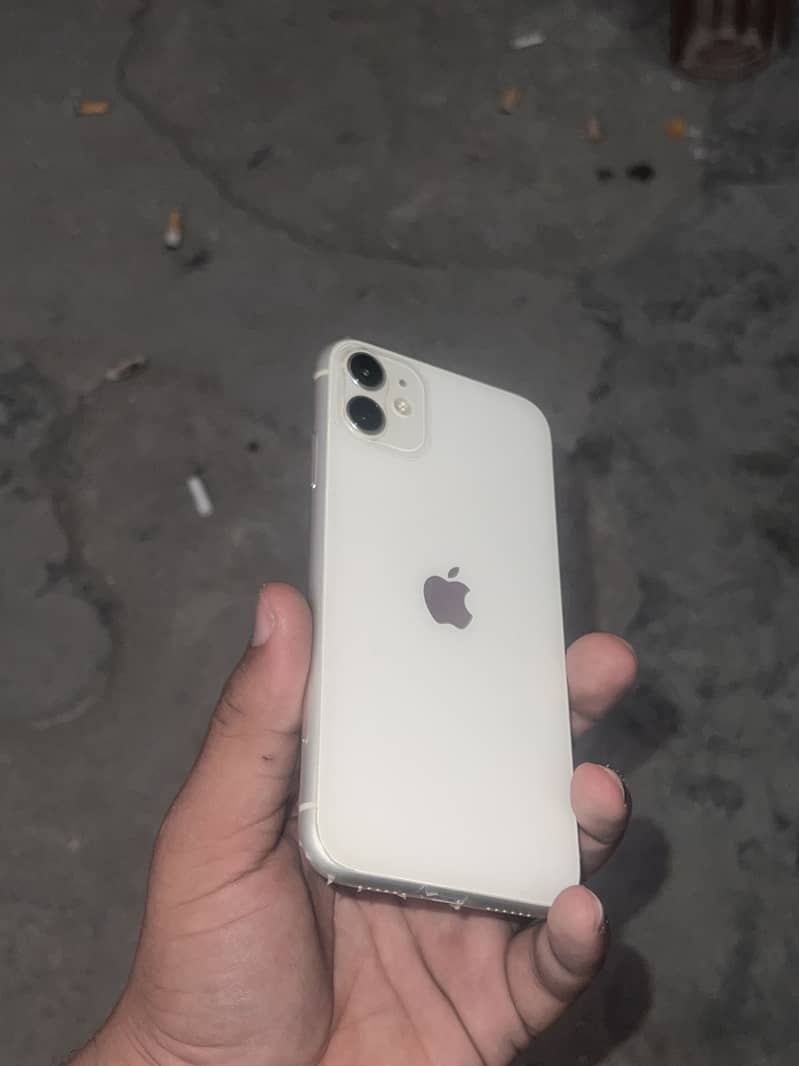 iPhone 11 0