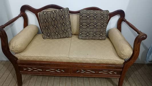 sofa set with cusion