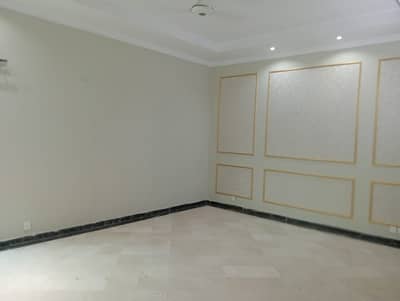 PHASE-4, KANAL UPER PORTION FOR RENT
