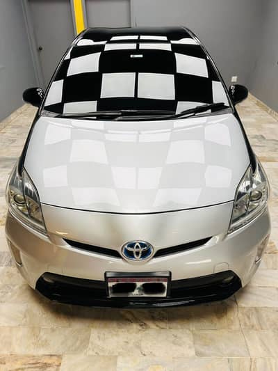 Toyota Prius S Touring Selection 1.8 2014
