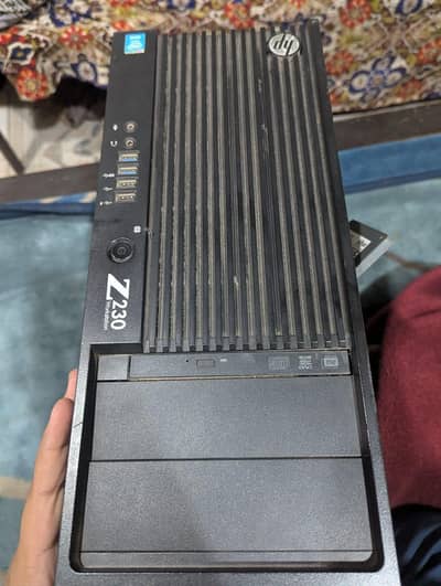 Intel(R) Xeon (R) Cpu E3-1220v3 @3.10GHz