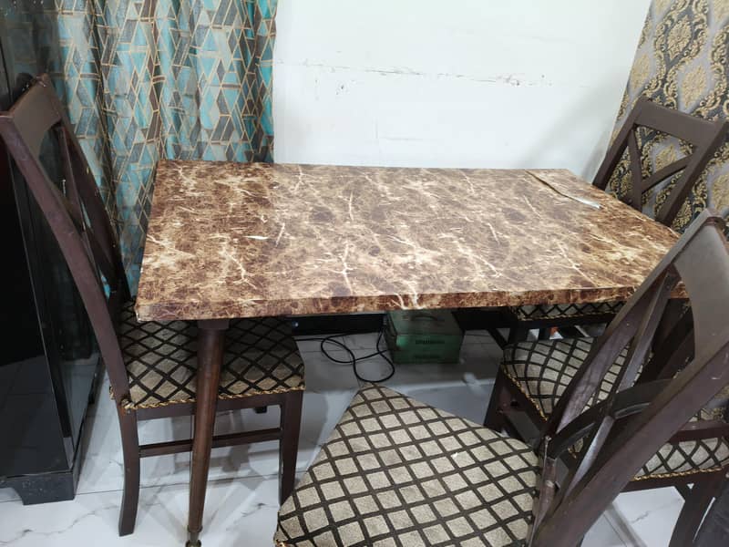 Dining table with Chairs 2