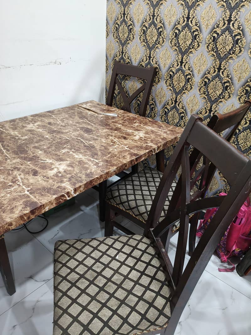 Dining table with Chairs 3
