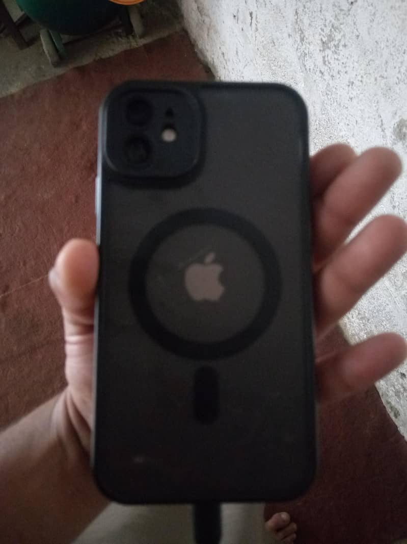 iPhone 11 7