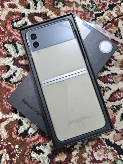 Z Flip 3 256GB Official PTA Approved Dual Sim With box Samsung Galaxy