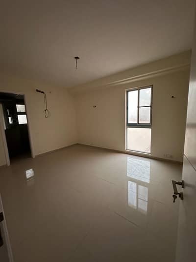 Flat Of 1840 Square Feet Is Available In Contemporary Neighborhood Of Rashid Minhas Road