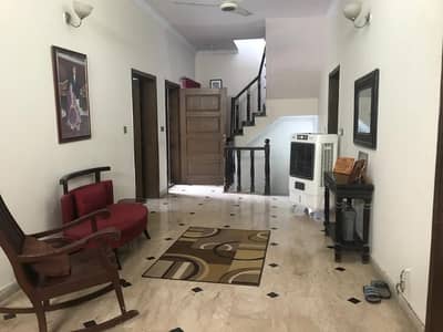 BEAUTIFUL UPPER PORTION FOR RENT