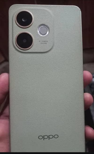 oppo A5pro 8 128.5800 mah battery