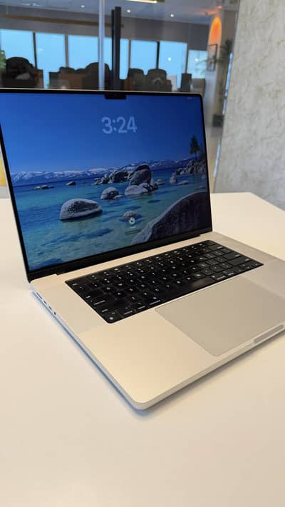 Macbook M2 Pro 16 inch 16/512