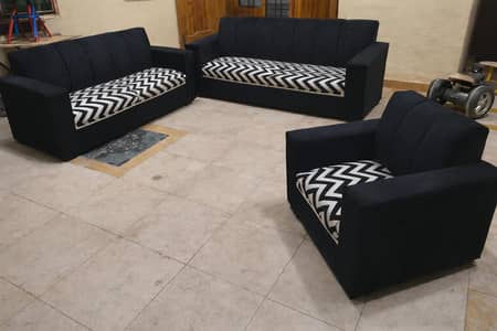 slightly used sofa set 3 2 1 seater