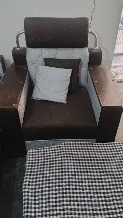 3 seater sofa