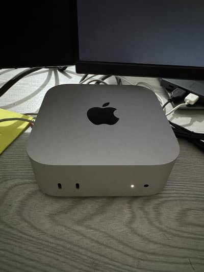 Apple Mac Mini M4 – 256GB (Like New) 1 month used