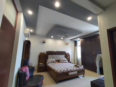 FULLY FURNISHED 3 BEDROOM CORNER APARTMENT ON 5TH FLOOR PRIME LOCATION