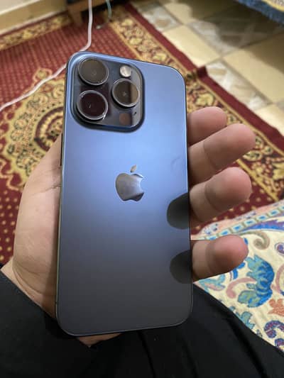 Iphone 15 pro blue titanium