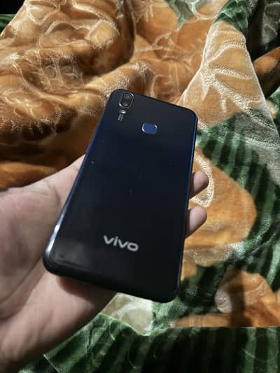 Vivo y11