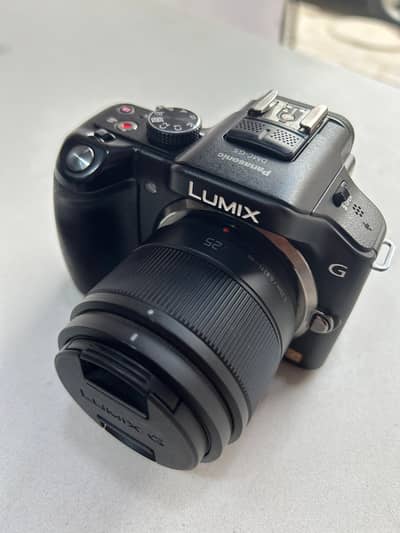 Lumix G5 mirror less camera available