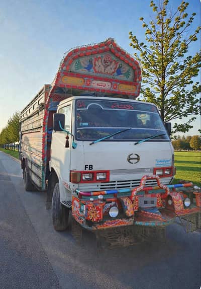 FB Truck, 4 Cylinder, Lahore Number