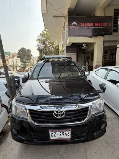 Toyota hilux Vigo champ 2014,available in Karachi