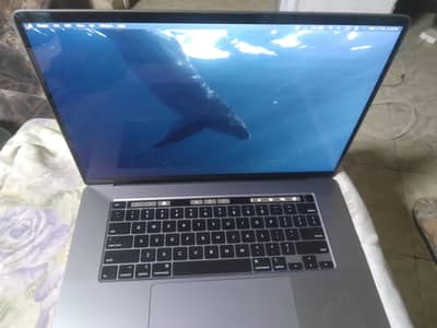macbook pro 2019 16inch display i7  16/500gb nvme A2141