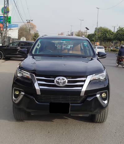Toyota Fortuner V 2019