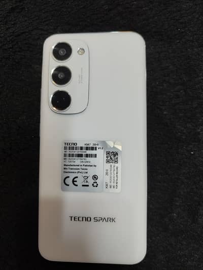 Tecno spark 40 pro plus