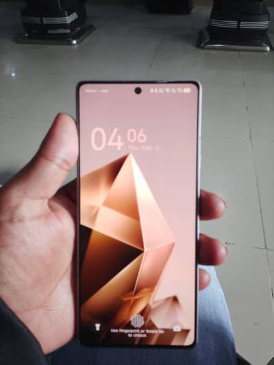 infinix not 50 8+5 + 256 brand new only home button crack in wranty