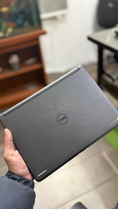 Dell Chrome books P22T