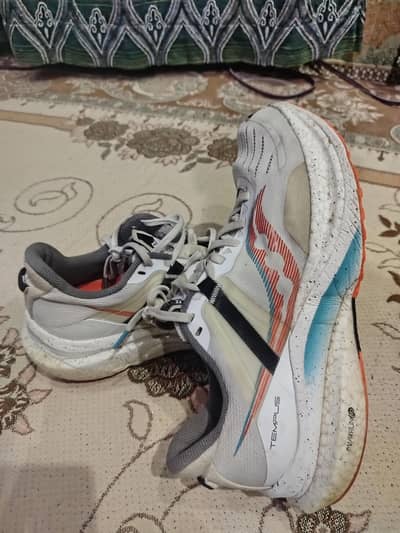 cricket gym running shoes 