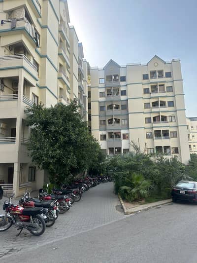 602 sq ft 1 bed furnished apartment Defence Residency DHA 2 Islamabad for sale