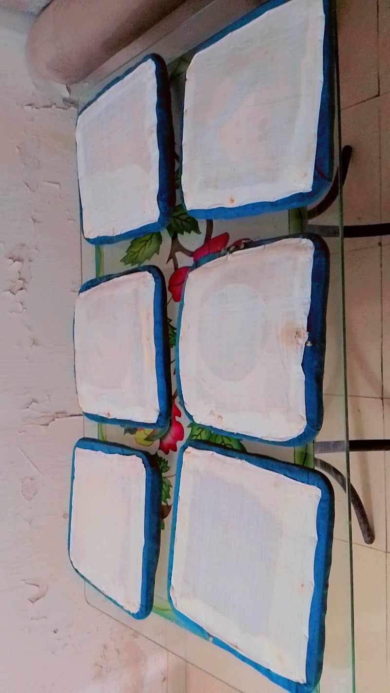 6 Seaters Dining Table 8