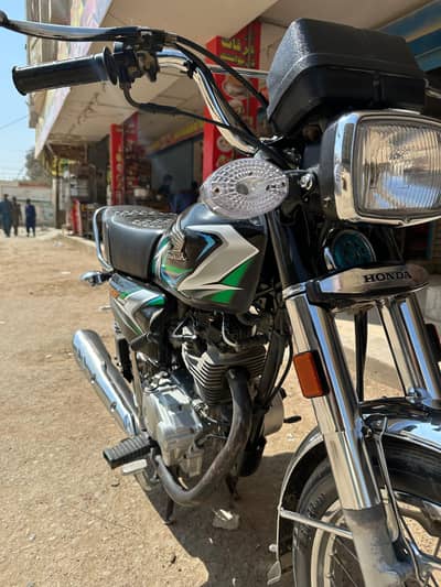 Bilkul ok condition bike hy koi km ni hy