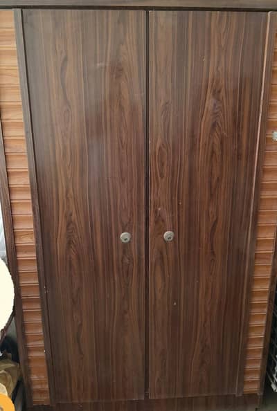 ALMARI / MATRESS  FOR SALE