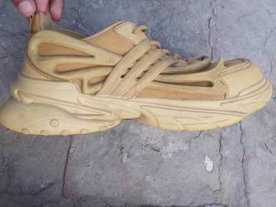 Brand new beige sneakers sports shoes- stylish- not used-size(43)(10)