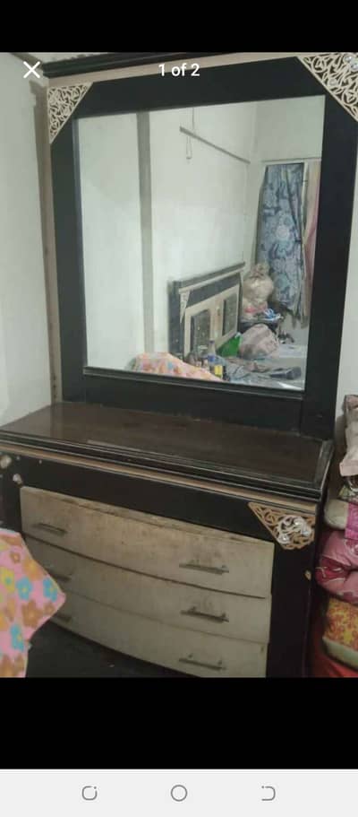 Dressing Table for sale 0.3. 4.5. 2.4. 8.3. 5.4. 6