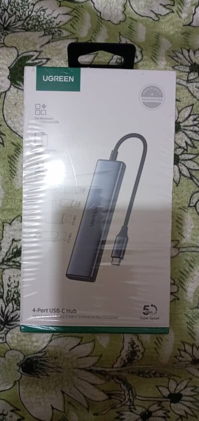 Ugreen CM473 - 15395 4 Port USB HUB - NEW - OPEN BOX