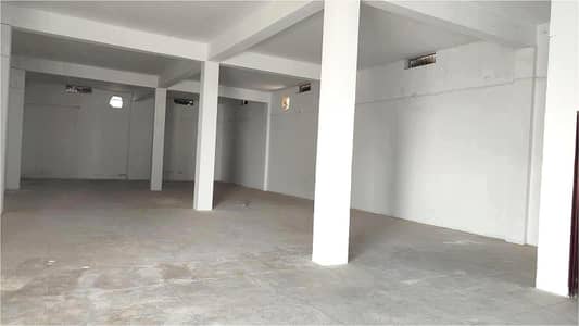 I-10 3,500 Sqr ft WAREHOUSE WITH ONE OFFICE AND ONE LABOUR ROOM