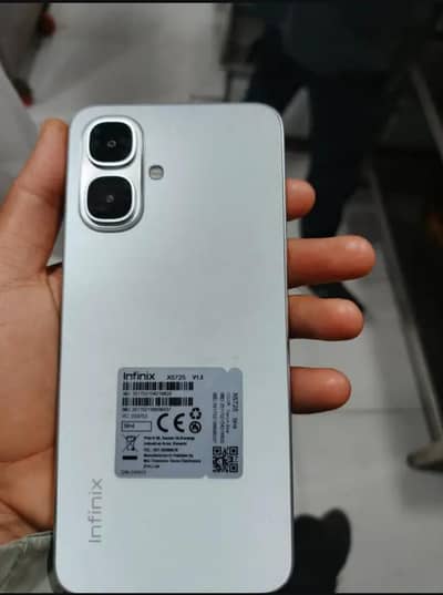 Infinix smart 10 (4/64)