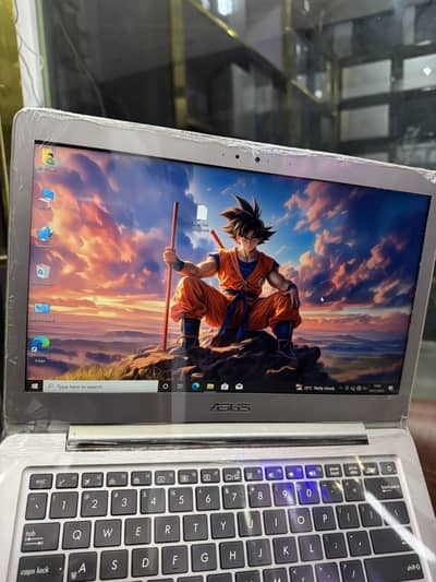 ASUS CORE i7 7th Generation  laptop (slim metal device)