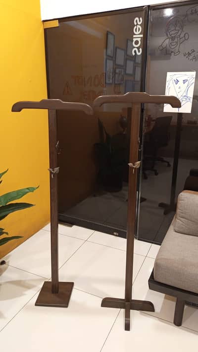 Wooden Office Coat Stand / Valet Stand – Solid Wood – Excellent Condit