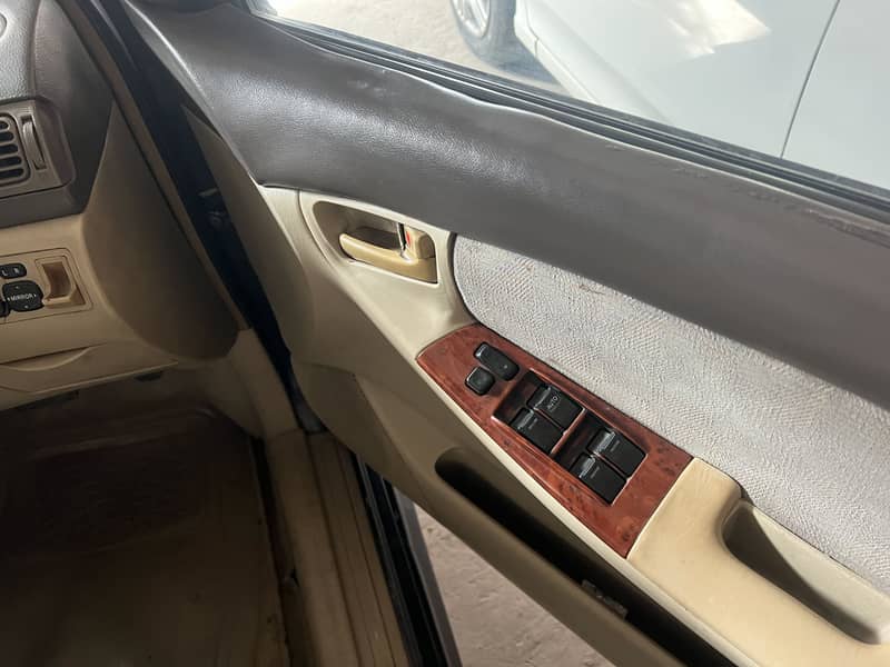 Corolla XE saloon Automatic 2