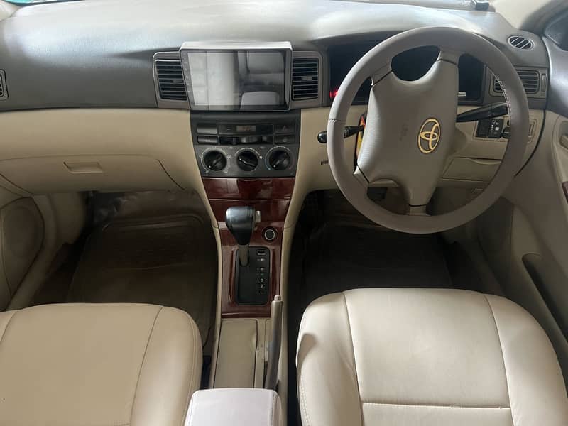 Corolla XE saloon Automatic 3