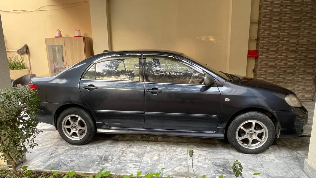 Corolla XE saloon Automatic 11