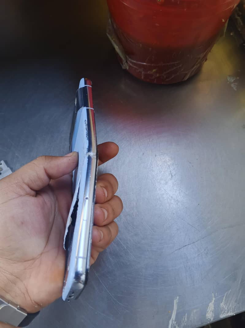 goggle pixel 8 pro 1