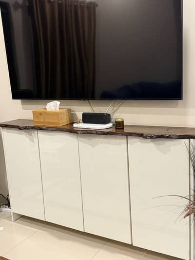 TV console with sheesham wood