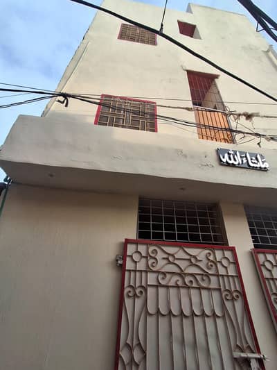 Rooms available for females, students and working ladies