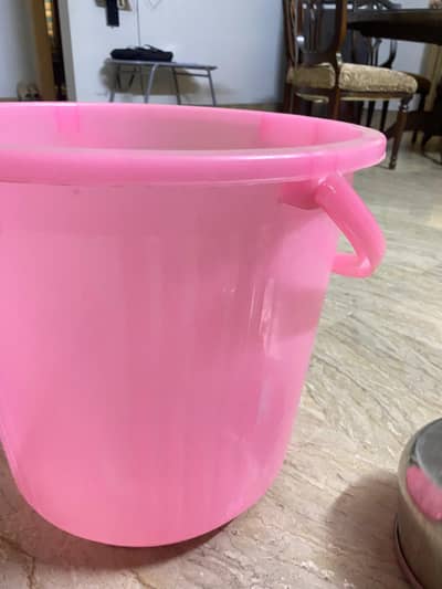 pink bucket