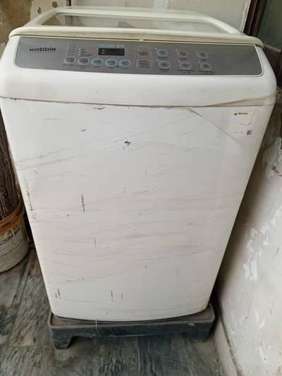 Fully Automatic Samsung Washing Machine.