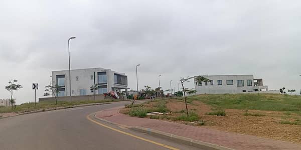 Bahria Hills Plots FOR SALE. Facing Jinnah Avenue and 2km from Main Entrance of BTK Heighted Location